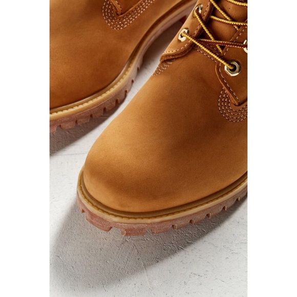 Urban Outfitters x Timberland Premium 6 Inch Waterproof Classic Work Boots - Picture 7 of 11